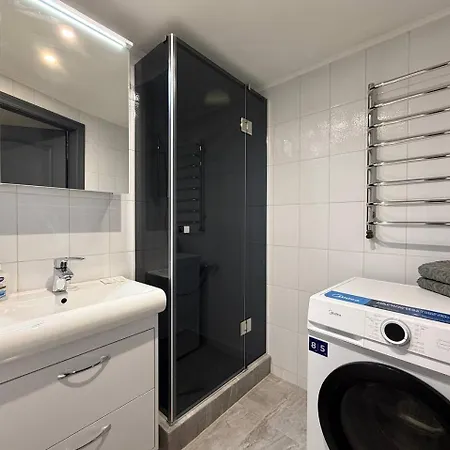 18 Deribasivska Street Jacuzzi Apartment