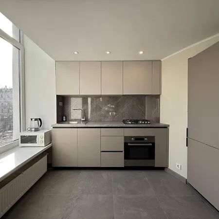 18 Deribasivska Street Jacuzzi Διαμέρισμα Οδησσός