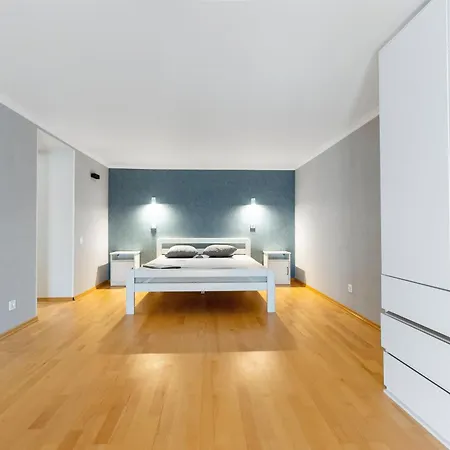 Apartamento 18 Deribasivska Street Jacuzzi