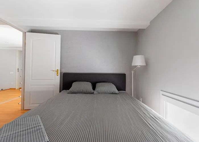 18 Deribasivska Street Jacuzzi *