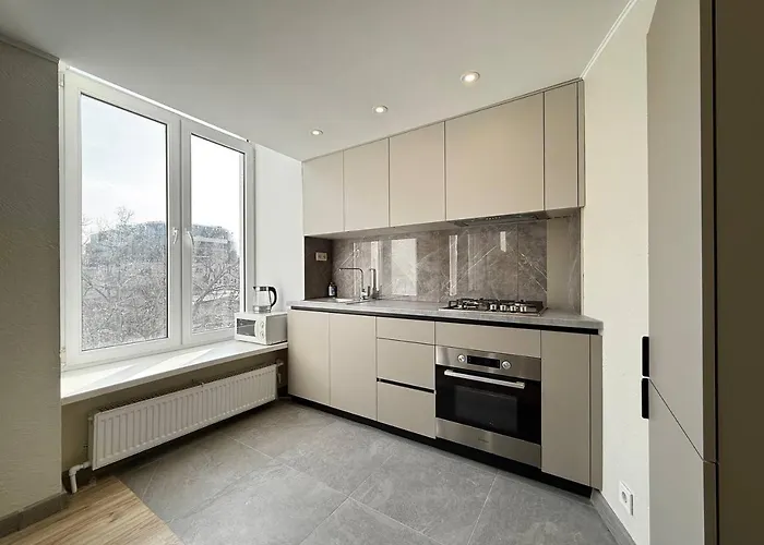 18 Deribasivska Street Jacuzzi * Οδησσός