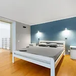 18 Deribasivska Street Jacuzzi * Odessa