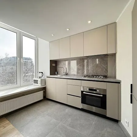 18 Deribasivska Street Jacuzzi * Odessa